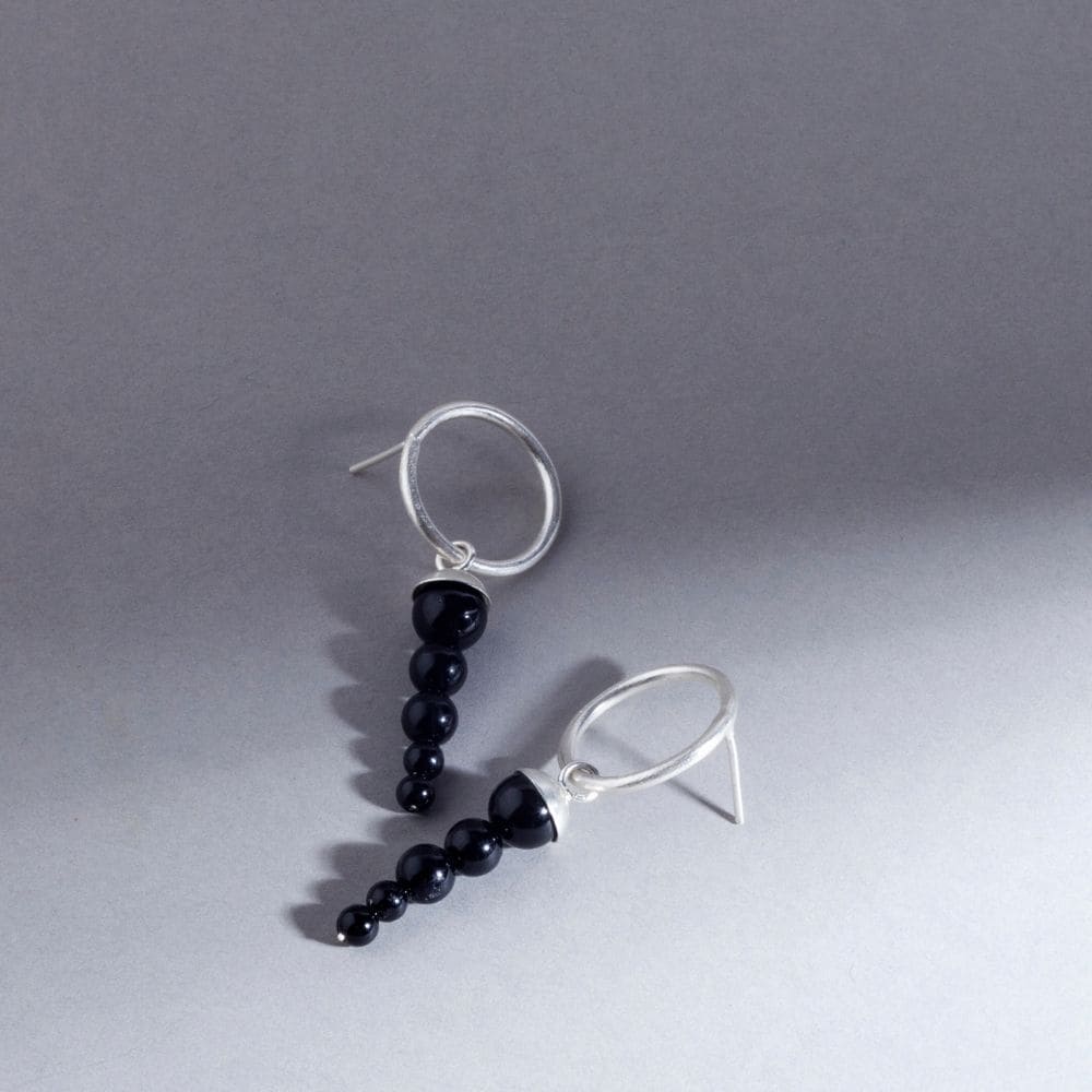 Arete Galatea Mini Silver Piedras Naturales diseño monderno minimalista joya mujer
